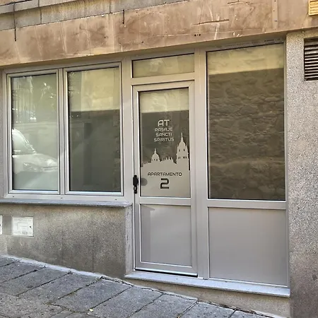 At Pasaje Sancti Spiritus 2 * Salamanka